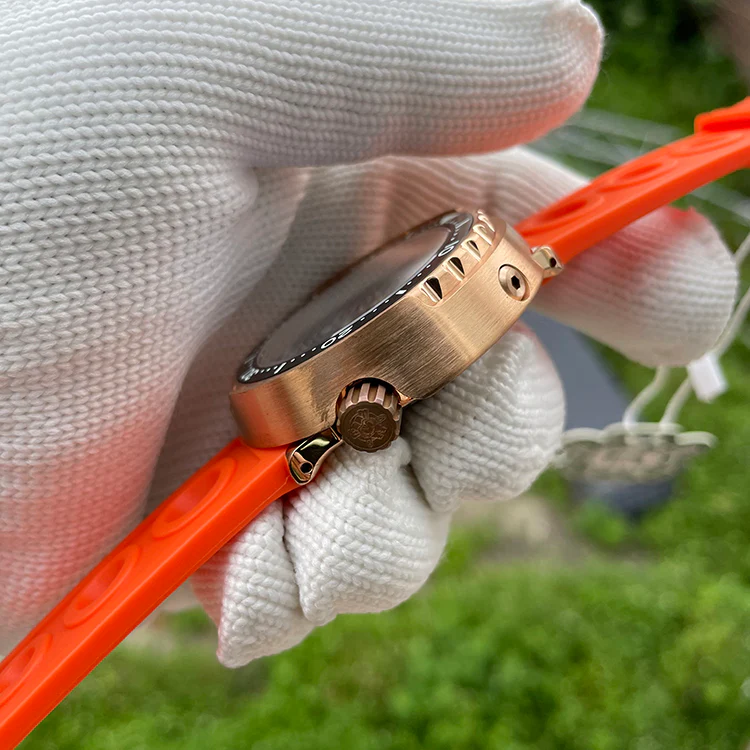 Steeldive SD1975S Bronze Tuna Diver Watch - Image 7