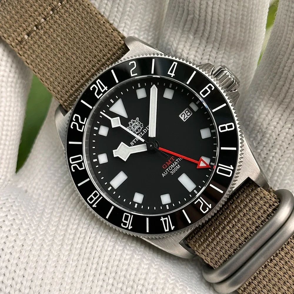 Steeldive SD1925GMT 43mm NH34 Men Watch - Image 14