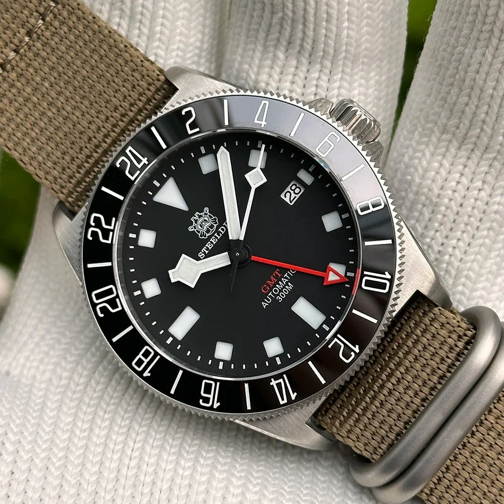 Steeldive SD1925GMT 43mm NH34 Men Watch - Image 15