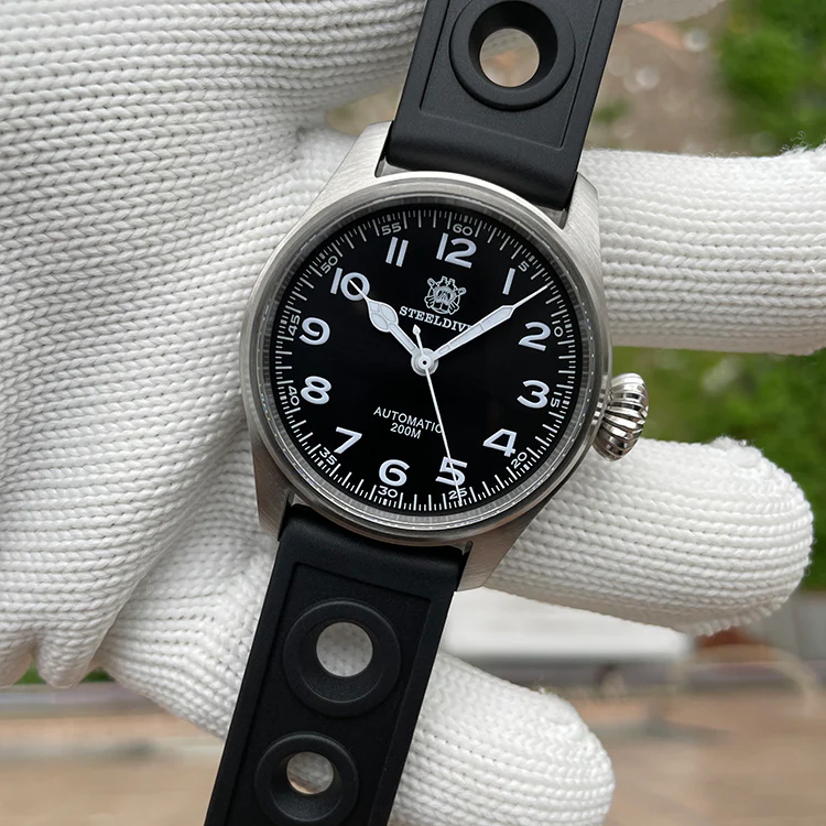 Steeldive SD1928M The Murph Pilot Watch - Onion Crown - Image 5