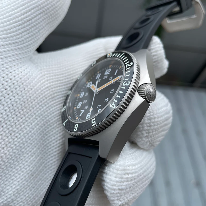 â
Hot Dealsâ
Steeldive SD1944 NH35 Retro Military Watch - Image 10
