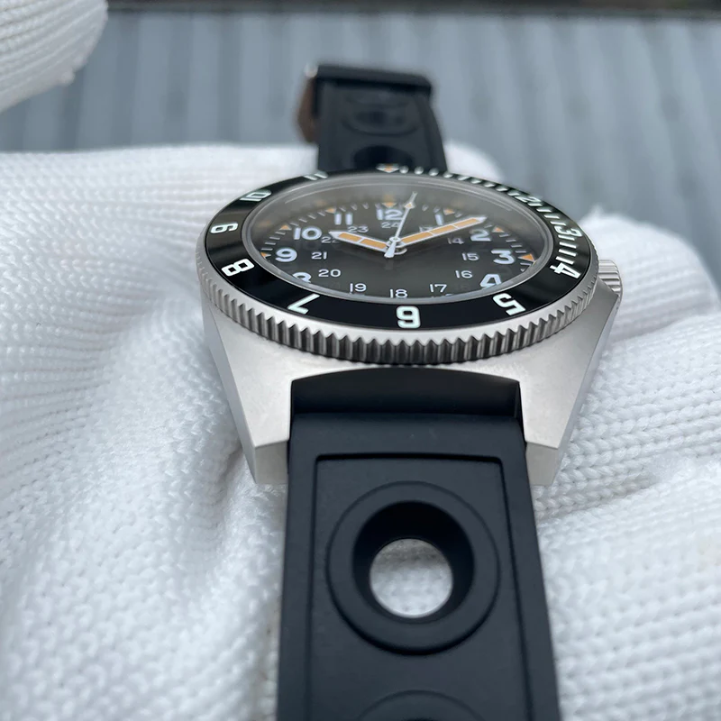 â
Hot Dealsâ
Steeldive SD1944 NH35 Retro Military Watch - Image 12