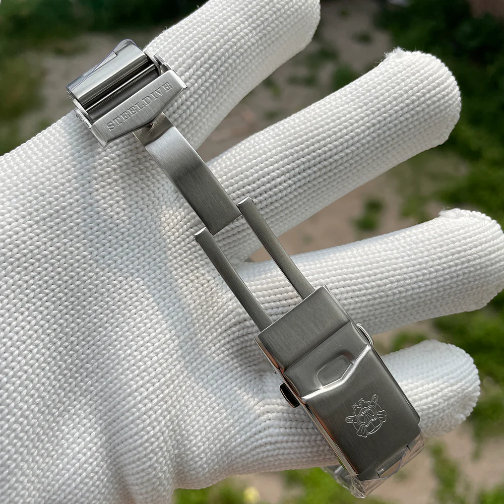 â
Hot Dealsâ
Steeldive SD1944 NH35 Retro Military Watch - Image 15
