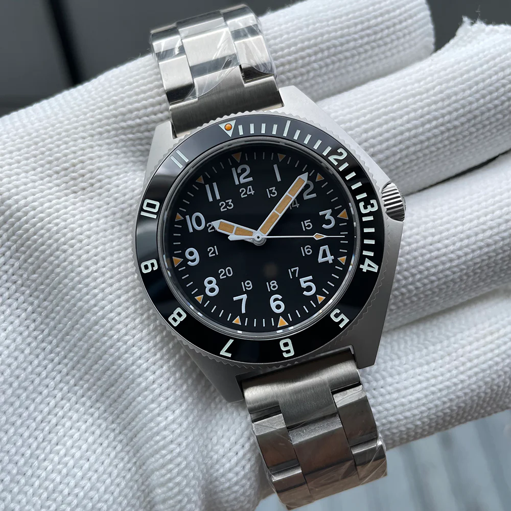 â
Hot Dealsâ
Steeldive SD1944 NH35 Retro Military Watch - Image 3