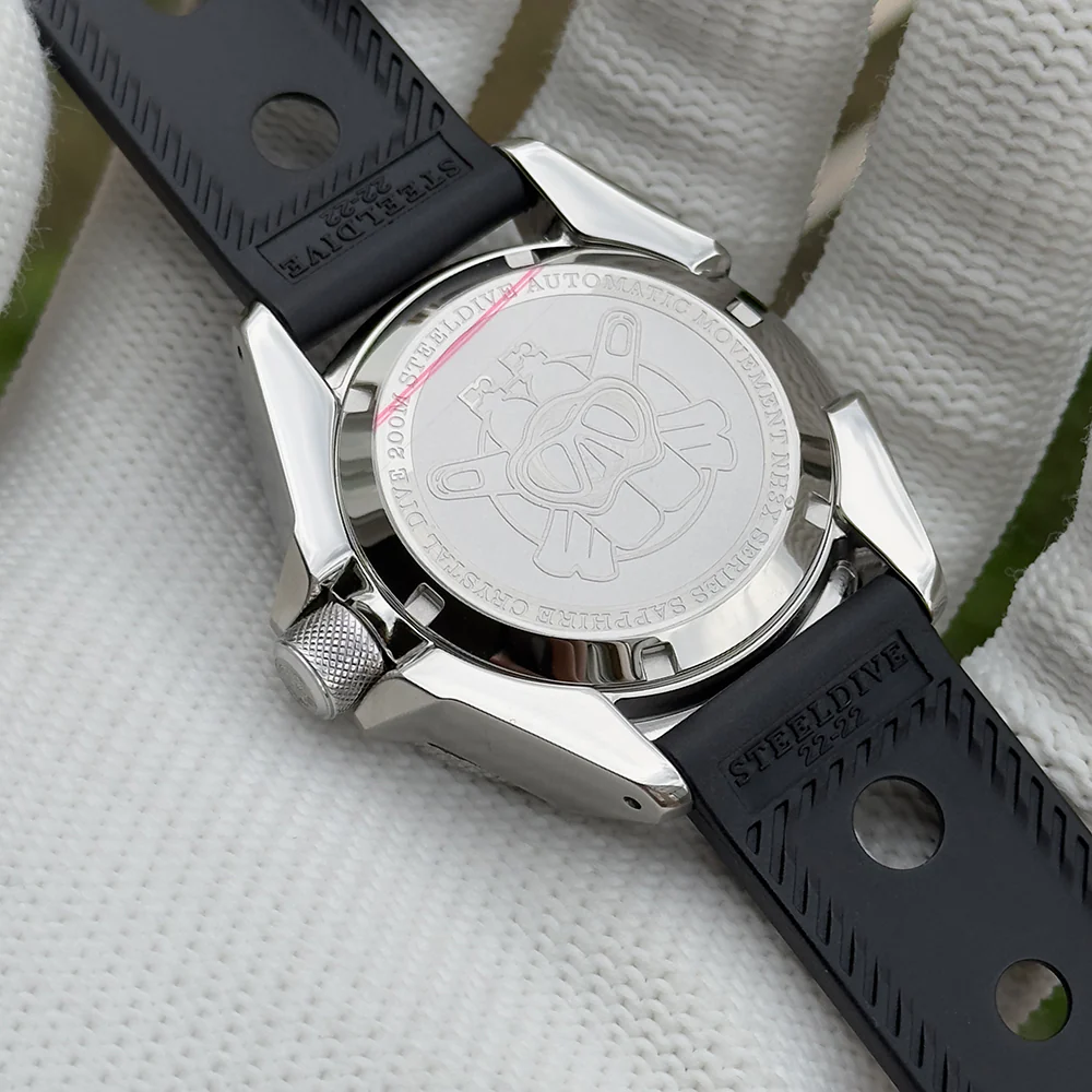Steeldive SD1961 NH36 Automatic Diver Watch - Image 10