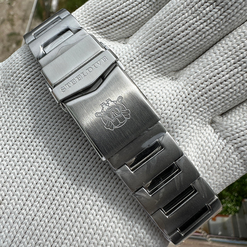 Steeldive SD1984 NH36 Monster Men Watch - Image 28