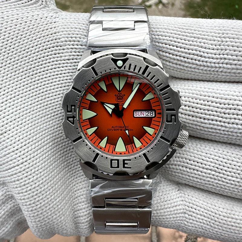 Steeldive SD1984 NH36 Monster Men Watch - Image 8
