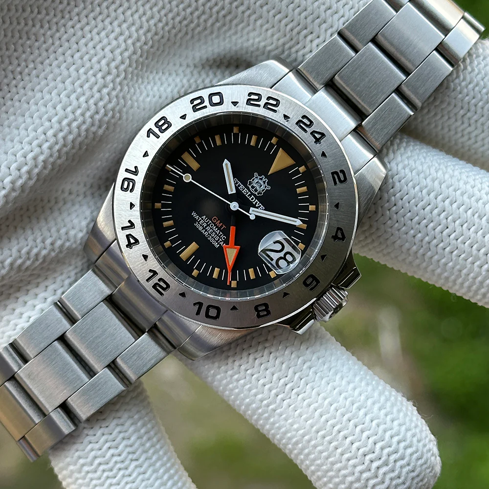 Steeldive SD1992V Vintage NH34 GMT Automatic Watch - Image 3