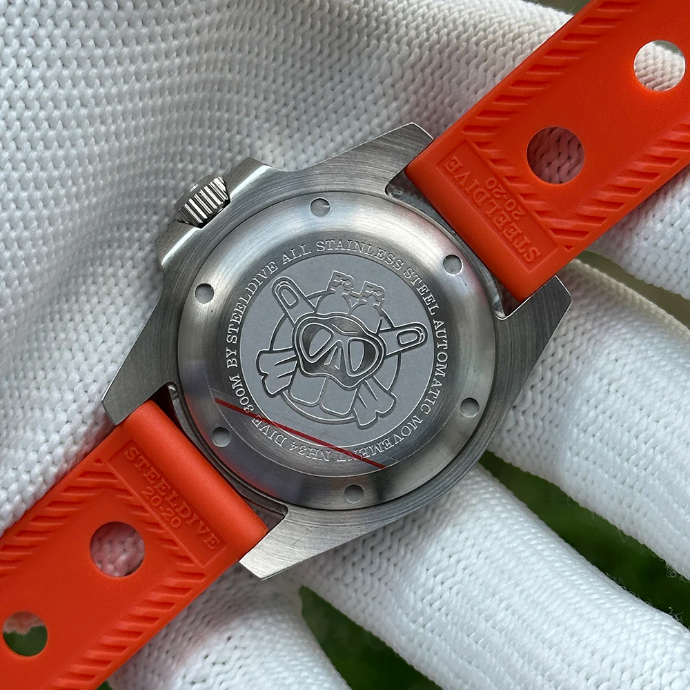 Steeldive SD1992V Vintage NH34 GMT Automatic Watch - Image 8