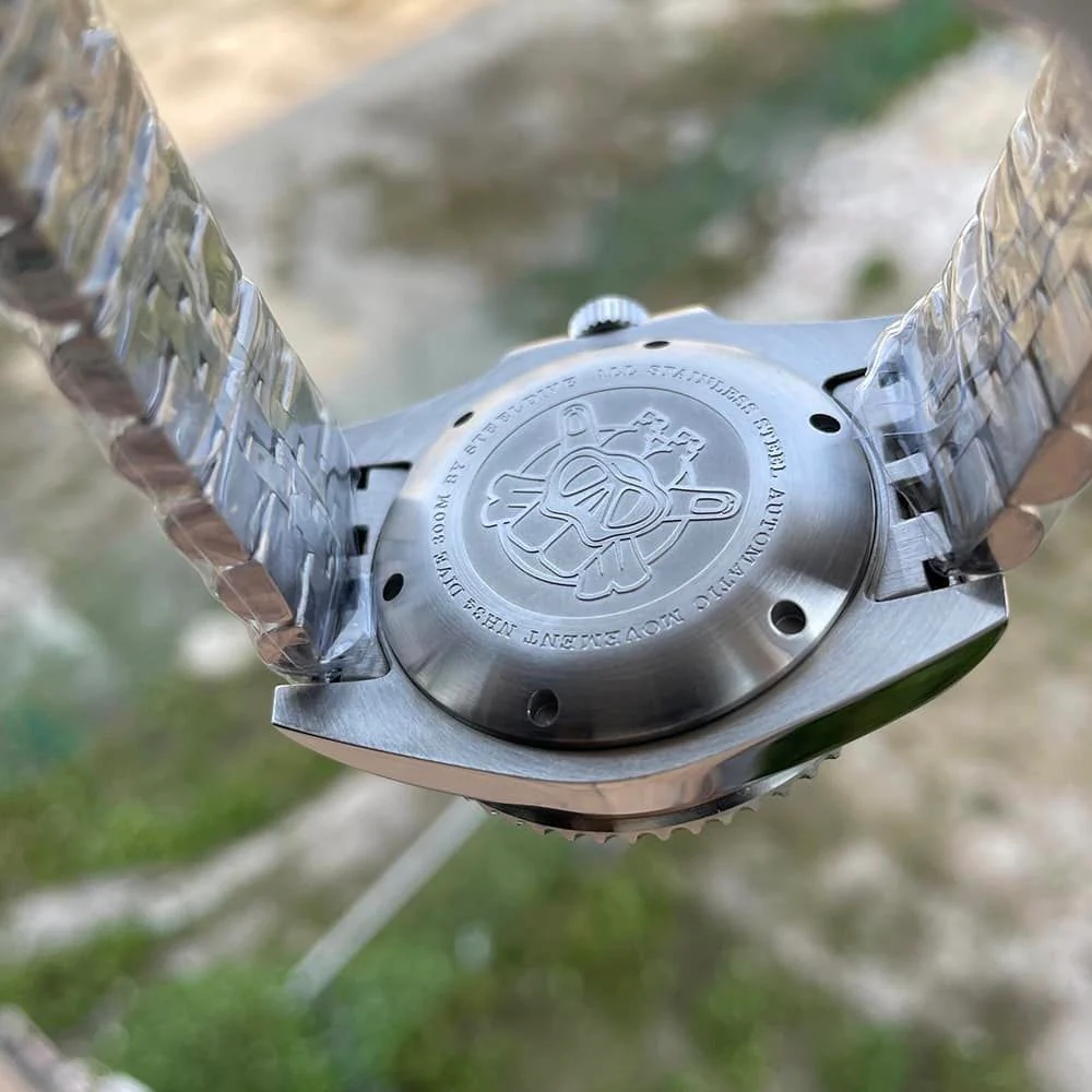 Steeldive SD1993 NH34 GMT Automatic Watch V2 - Image 40