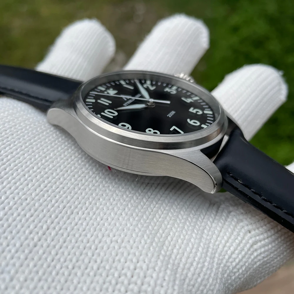 Steeldive SF743 43mm Big Pilot Quartz Watch - Image 12