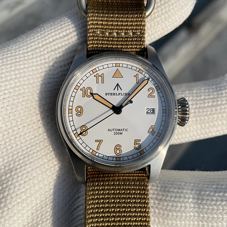 â
Hot Dealsâ
Steelflier SF750A NH35 Automatic Pilot Watch - Image 11