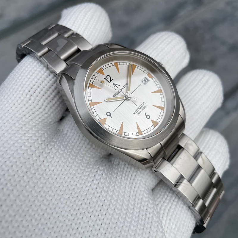 â
Hot Dealsâ
Steelflier SF751 NH35 Automatic Vintage Men Watch - Image 3
