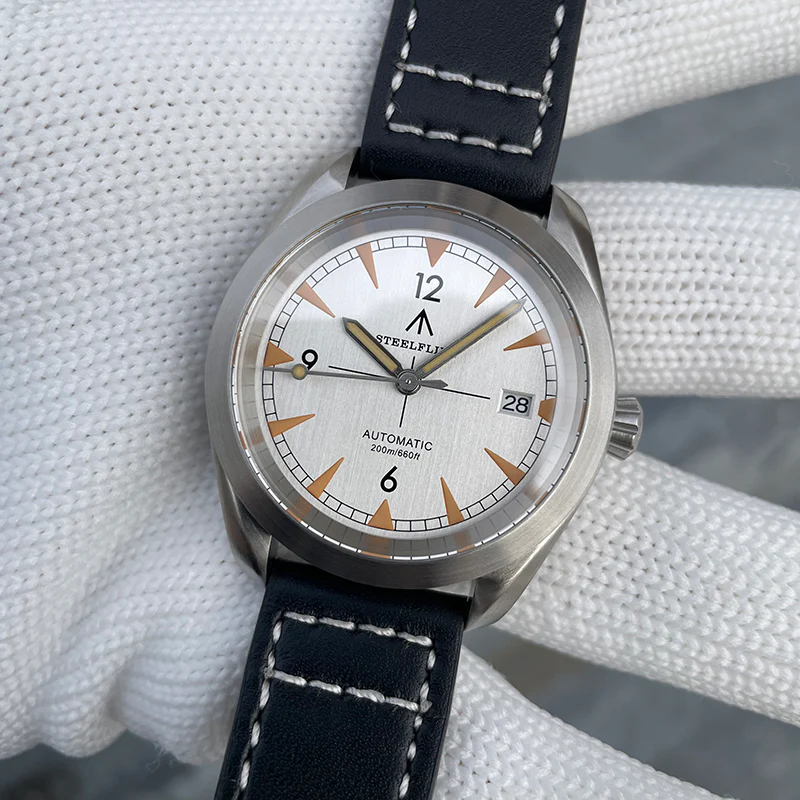 â
Hot Dealsâ
Steelflier SF751 NH35 Automatic Vintage Men Watch - Image 5