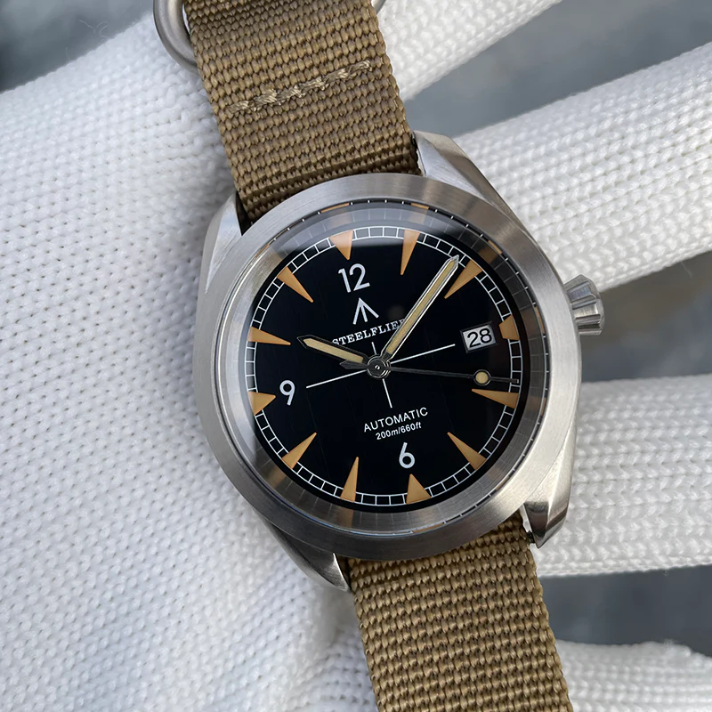 â
Hot Dealsâ
Steelflier SF751 NH35 Automatic Vintage Men Watch - Image 9