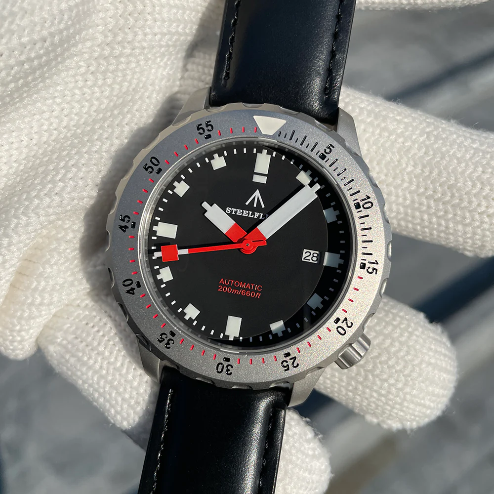 ā
Hot Dealsā
Steelflier SF752 45mm Automatic Men Watch - Image 3