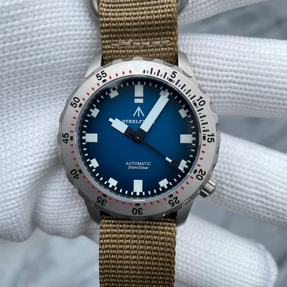 ā
Hot Dealsā
Steelflier SF755U 40mm NH35 Automatic Men Watch - Image 7