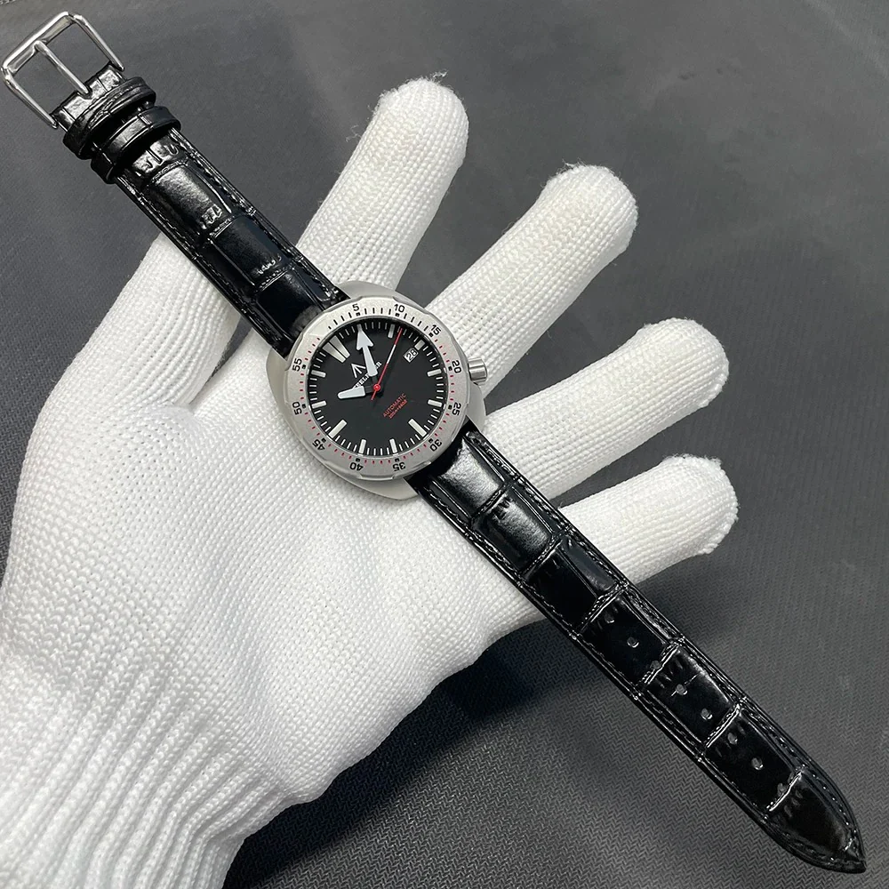 ā
Hot Dealsā
Steelflier SF757 41mm NH35 Automatic Men Watch - Image 11