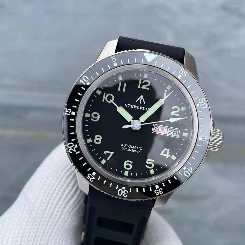 ā
Hot Dealsā
Steelflier SF787 NH36 Day-Date Automatic Men Watch - Image 2