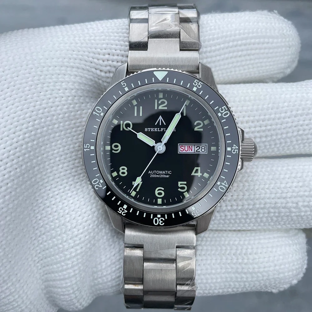 ā
Hot Dealsā
Steelflier SF787 NH36 Day-Date Automatic Men Watch - Image 5