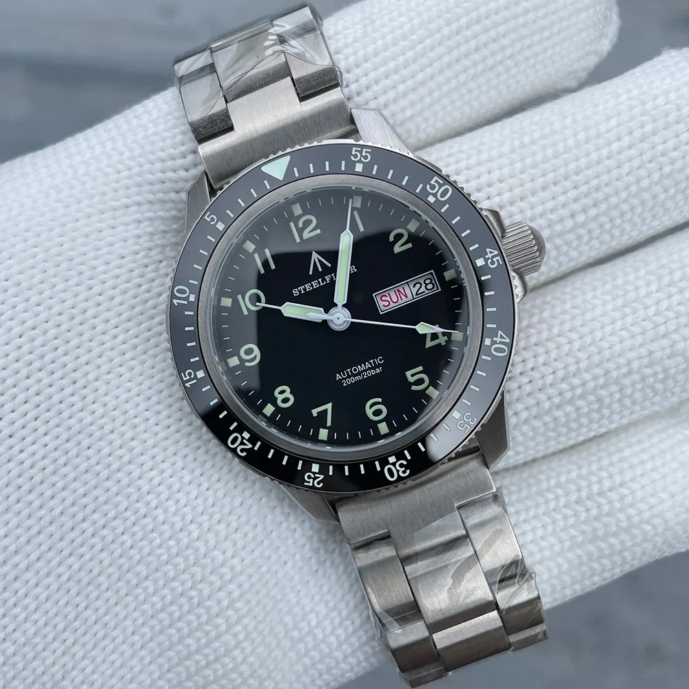 ā
Hot Dealsā
Steelflier SF787 NH36 Day-Date Automatic Men Watch - Image 6