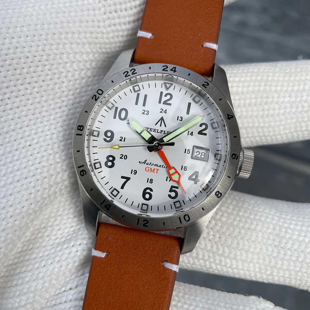â
Hot Dealsâ
Steelflier SF792 NH34 GMT Automatic Watch - Image 3